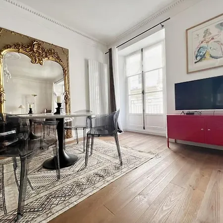 Le Victoire ナント